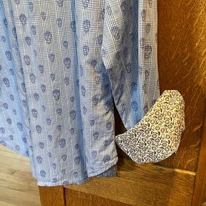 Robert Graham mens small shirt with skulls